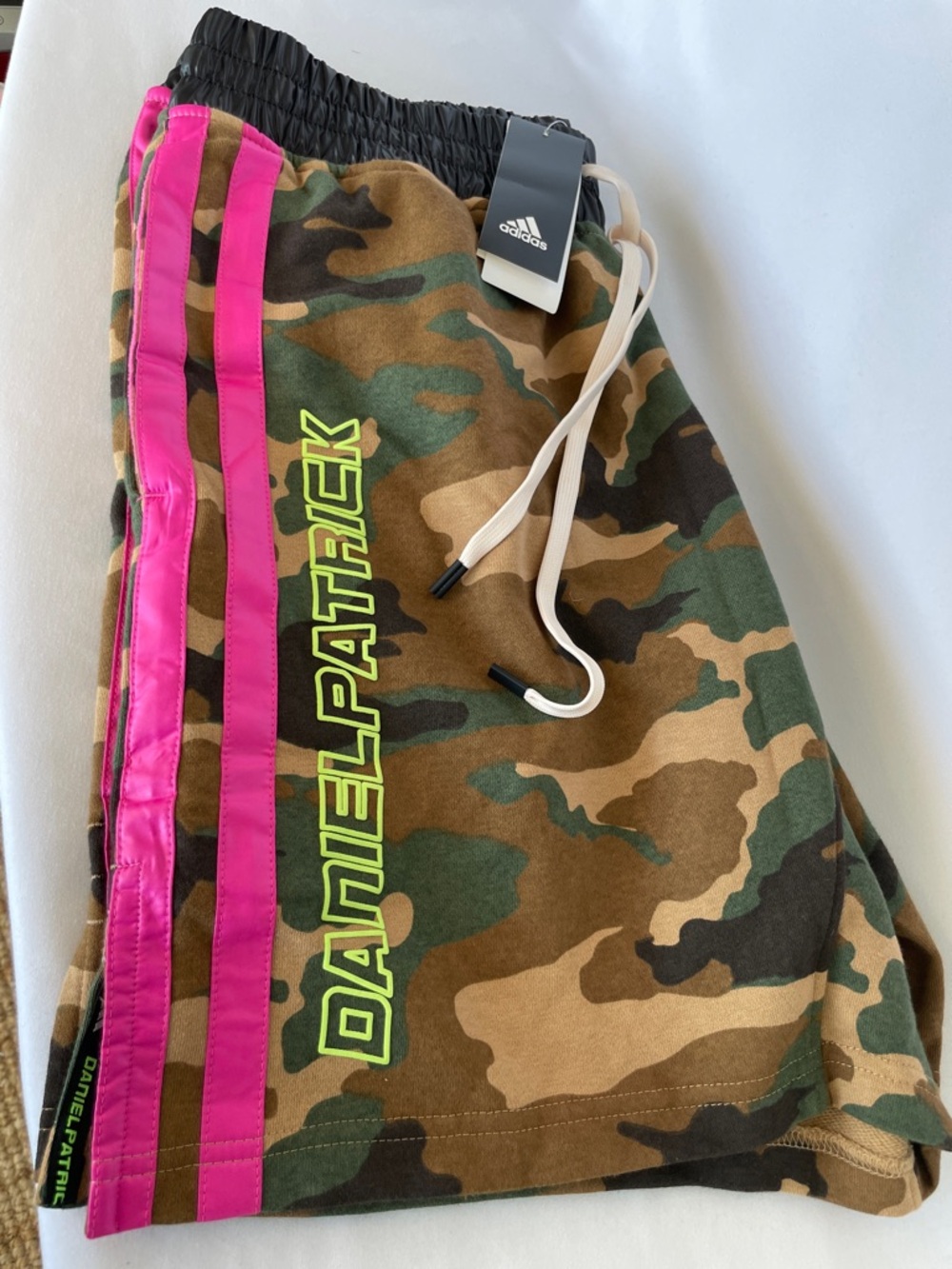 Men’s Adidas Daniel Patrick Basketball Shorts Camo/Neon Pink Size L